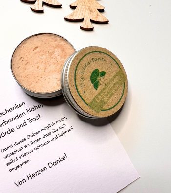 Lippenbalsam – Pflege, die von Herzen kommt
